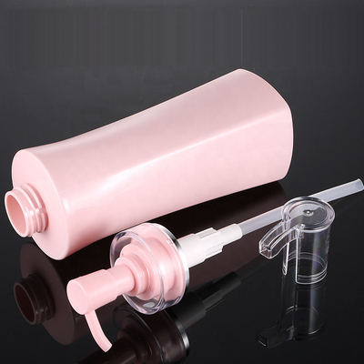 Bán buôn 350ml 500ml sang trọng màu hồng vuông không có không khí có thể bơm lại Sữa tắm Chai rỗng Hộp đựng sữa dưỡng thể